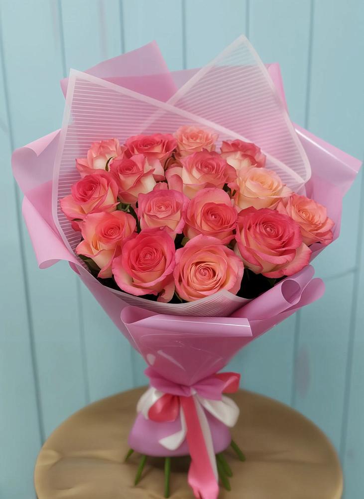 Букет 15 Розовых роз Равель в Бережки