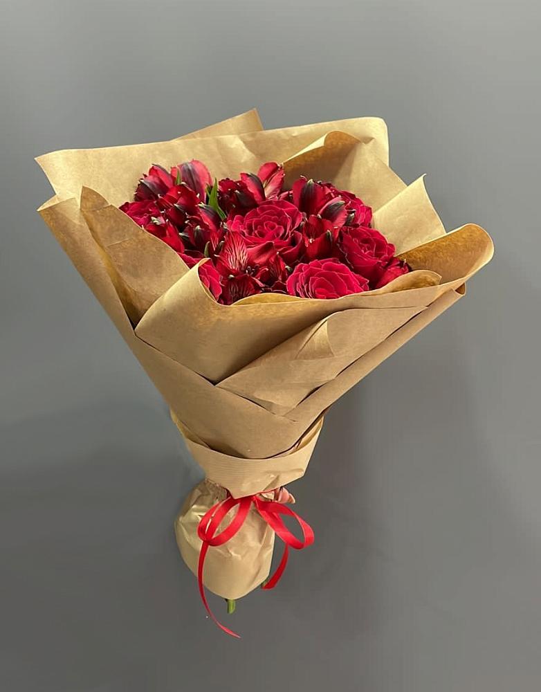 Букет цветов из: Альстромерии и Розы в Бережки