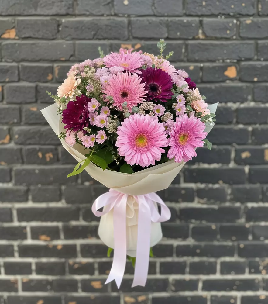 Букет цветов из: Герберы и Хризантемы в Бережки