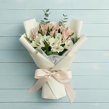 Букет цветов из:  Альстромерии в Бережки