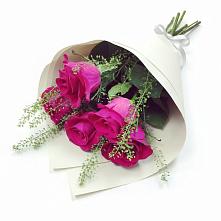 Букет цветов из:  Розы в Бережки