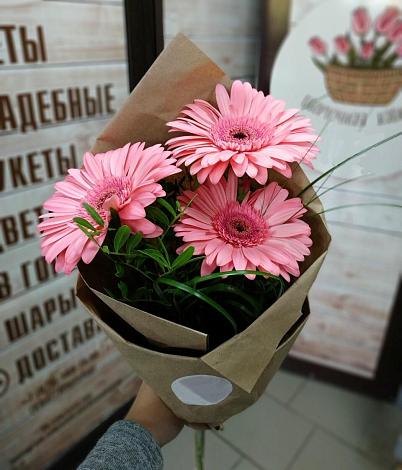 Букет цветов из: Герберы в Бережки