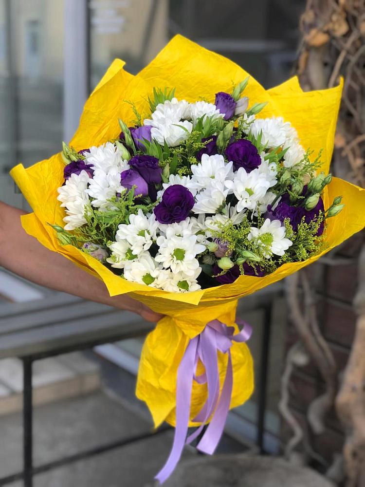 Букет цветов из: Ирисы, Хризантемы и Ромашки в Бережки