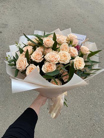 Букет Кремовые розы Латте в Бережки