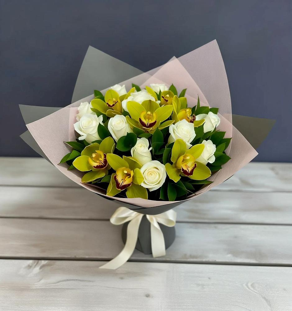 Букет цветов из: Орхидеи и Розы в Бережки