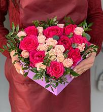 Цветочная композиция из Розы в коробке #REPLACE_PRED# Бережки
