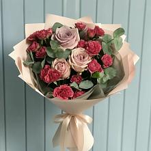 Букет цветов из:  Гвоздики и Розы в Бережки