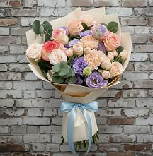 Букет цветов из:  Розы, Лизиантусы и Гвоздики #REPLACE_PRED# Бережки