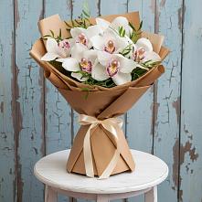 Букет цветов из:  Орхидеи и Розы в Бережки